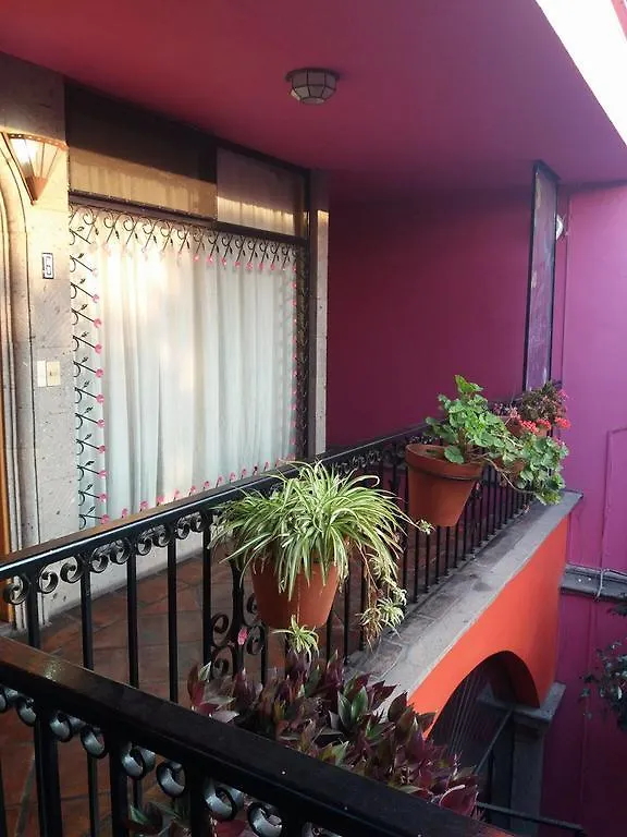 Casa Campos Bed and Breakfast Guadalajara 2*,